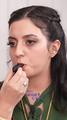 Gelinlere Solmaz'dan düdüklü müdahale! #GelinEvi @gelinevitv