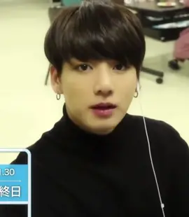 ياناس تشوفون دلعه عادي؟ 🤏🏻 #jungkook #foryou #جونغكوك #fyp #kookie 