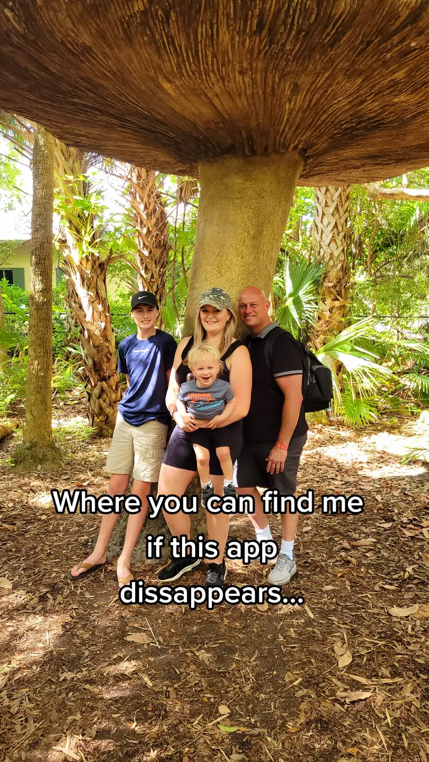 Would love to see some familiar faces on these apps 😀😀 #findme #usa #momcontent #familychannel #marriage #lifewithkids 