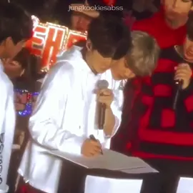 the gun sends every time;( // tiktok fake gun #yoonmin #jimin #yoongi 
