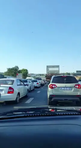 Sat in traffic for 2 hrs, feel like a whole new person. 💅Wtf was happening on the N1 - 18 March ‘23 ?#N1pretoria #southafricabelike #nationalshutdown #southafricaiswild 