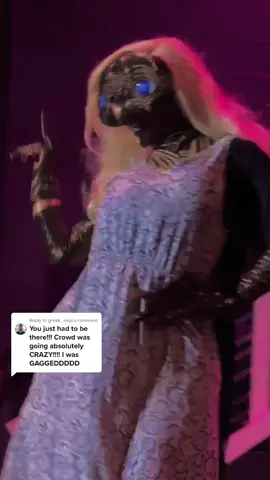 Replying to @greek_sinja  UNEDITED VERSION @c.yadri  Her insta is @ thecococavalli !!!! 