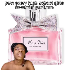 if you like it, i love it🥰 #highschoolperfume #highschoolfragrances #cloudperfume #cloudperfumebyarianagrande #bacarratrougedupe #kuboiddd 