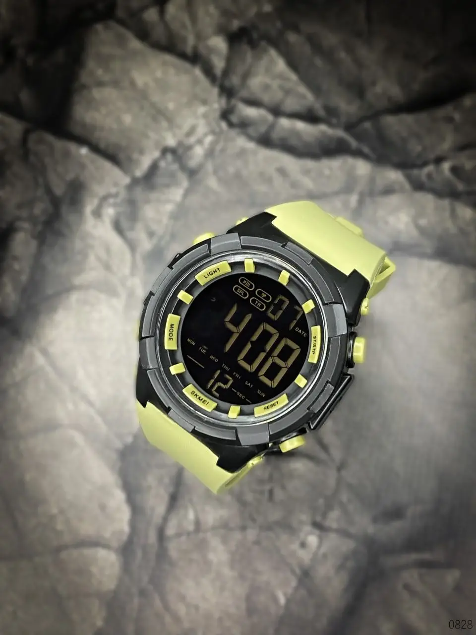 ⌚️ Skmei 1845YL Black-Yellow Наша Головна сторінка @Годинники 🔸Україна 🇺🇦  📎Механізм: Електронний 📎Матеріал корпусу/ремінця: Пластик 📎Діаметр корпусу: 50 мм 📎Водонепроникність: 5 ATM ⚡Функції: Години, хвилини, секундомір, будильник, дата, підсвітка, формат 12/24. 📍Гарантія: 12 місяців 💡Зацікавили став + #славаукраїні #зсу #спорт #тактика #годинник #ukraine 