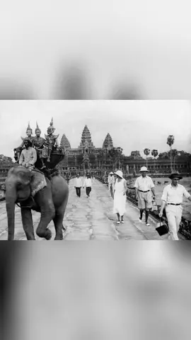 រូបភាពចាស់ៗជំនាន់ដើមដែលមានអាយុជាង  1  សតវត្សរ៏មកហើយ 💕 ៚• The Old Photos of Khmer People More Than Hundred years Old •៚ 🇰🇭 #khmerhistorydiscovery #khmerancienttemple #khmerancient #worldheritagesite #khmerdocumentary #realphotoshoot #foryoupage #foryourpage #fypシ #wemustremember 