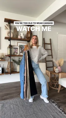 YES you CAN wear CARGO!! Styling the cargo pants for everyday #cargopantsoufit #cargopants #stylingideas #outfitideas #springtrends2023 #styleover40 #tiktokmademebuyit #cargotrend 