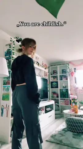 It hurts to hear that from a person who knows my past :) and sorry for the sad video i just feel like shit #maybeideletelater #outfitcheck #nostorytime #idk  #ihopeyouguysareokay 