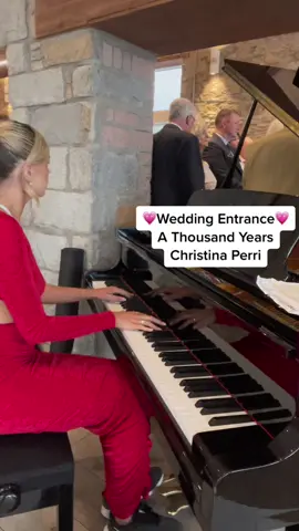 Playing the STUNNING Jenna down the aisle 🤍 Congratulations to the new Mr & Mrs Webster, what a beautiful day for a beautiful couple🥰 pls ignore my footwear I was nervous & forgot my nice shoes🫠 #weddingentrance #weddingpianist #piano #pianocover 