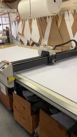 Big gerber plotter/cutter  #cnc #cnccutting #plotter #plotterart #engineering #cutting #canvas 