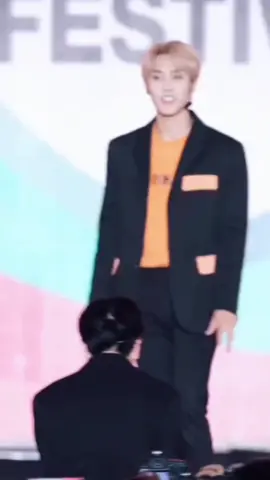 RIP to the flower #younghoon #jichangmin #theboyz #deobi 