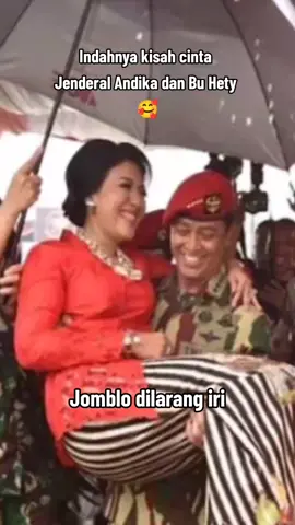 Melihat kebersamaan pak andika dan bu hetty rasanya jadi iri 😀 membuat jiwa para jomblo meronta2 #andikaperkasa #bangrheeno