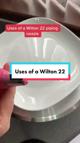 After the Wilton 2D, the Wilton 22 is a firm favourite of mine and can do just as mich! Watch me demonstrate various ways it can be used with buttercream.  It's a must have for any cake maker! #wilton22 #cakedecorating #cupcakepipingvideo #cakestuff #debbiebakes #learncake #watchmecake #homebaker #caketipsandtricks #pipingtips101 #cakemusthaves #pipingnozzles #pipingtutorial 