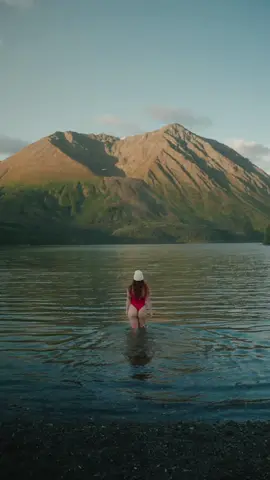 If you haven’t visited yet or it’s not on your bucket list, I think it’s time to reconsider 🤭 The Yukon is an incredible place to discover ✈️🏔️✨ #yukon #canada #bucketlisttravel #travelcreators