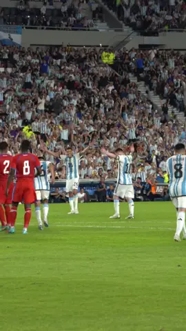 Lionel Andrés Messi. ⚪️💙⚪️ #SeleccionArgentina #Messi #Casa #RiverPlate #TikTokDeportes 