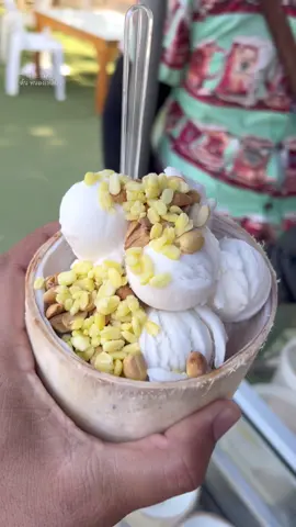 ไอติมมะพร้าว กะทิสด