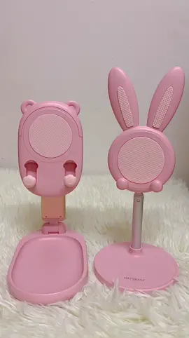 Super duper cute phone stand holder 🐰🧸 ipad dgn tab pun strong tau ✨ #phonestand #phonestandholder #phonestandmurah #phoneholder #phoneholderstand #bunnyphoneholder #bunnyphonestand #pinklover #cuteaccessories #cutethings #fyp 