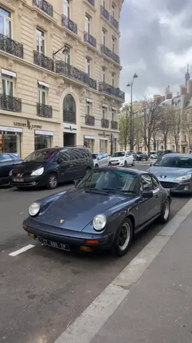 Old 911 😻 #porsche #porsche911 #porscheclub #fyp #foryou #foryoupage #fypシ #trendingvideo #trendingsong #trendy #trending #trend #carshow #carscene #carslover #carsoftiktok #cars 