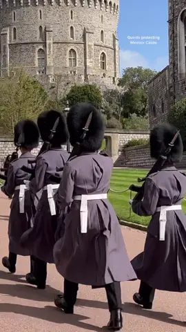 Guards protecting Windsor Castle! #windsorcastle #windsor #castle #uk #england #london #thekingsguards #kingsguards #thekingsguard #bearskin #coldstreamguards #britishguards #bluesandroyals #marching #army #royal #royalcastle #fyp #foryoupage #foryou #viral #viralvideo #viraltiktok #tiktokviral #videoviral #share #follow #subscribe 