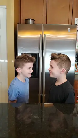 YOUR FAVORITE LITTLE BIRDS ARE BACK!🐦🤣#bird #fyp #funny #trending #FamilyFun #laugh #twins 