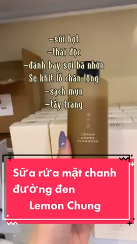 Sữa rửa mặt đường đen nhà Lemon Chung đang cực kì hot tại Hàn Quốc review đánh giá 10/10  Thích nhất là kết cấu loại bỏ bụi bẩn mà k hề gây xước da, cực êm dịu, làm sạch se khít lỗ chân lông và sợi bã nhờn trên da  Lần đầu em tâm đắc 1 loại sữa rửa mặt siêu sạch mà hỗ trợ làm sạch mụn đầu đen, cũng lần đầu em thấy reviews đánh giá 10/10 không có tí 1🌟 trên web Hàn #chipram#cosmetics #suaruamat#duongden#lemonchung#chamsoc #skincare #lamdep #mypham #hot #xuhuong #tiktok 