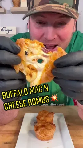 Buffalo Mac N Cheese Bombs💥 #dinnerwithme #buffalo #cookingtiktok #fyp #cheese #Foodie #cookingtips 