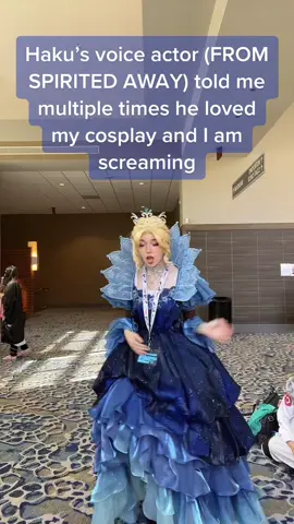 today was very good day I also watched Keith Silverstein entertain a little kid for like five minutes and it was so cute  #bloodymarycosplay #bloodyqueencosplay #bloodyqueen #bloodymary #nighttidesbloodyqueen #nighttidesbloodyqueencosplay #nighttidescosplay #identityv #idv #cosplay #cosplayer #cosplaygirl #cosplays #missjunebuggie #evillecon #evillecon2023 #spiritedaway 