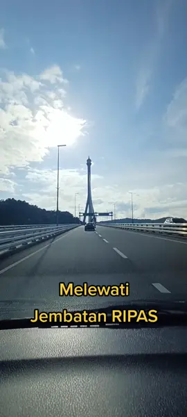 Melewati Jembatan RIPAS.. #anakrantau #sopirpribadi #bruneidarussalam #bruneitiktok #anakrantaubrunei🇮🇩🇧🇳 #tkiindonesia #berandatiktok 