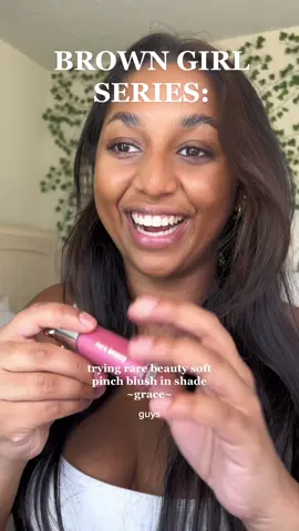 Update: i freaking love it and all of you need it 💗✨ #rarebeautyblush #rarebeautysoftpinchliquidblush #rarebeautyreview #rarebeautysoftpinchliquidblushgrace @rarebeauty 