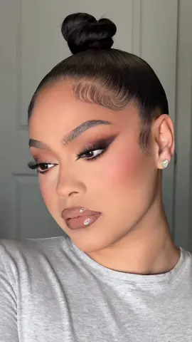 Get glam with me… again🖤 #fypシ #makeuptutorial #makeup #fullglam 