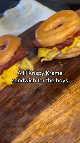 #fyp #cookingmomma #tiredmommas #kidfriendlyrecipe #foryoupage #b2k #gotstobe #donuts #krispykreme #eggsandwich #baconsandwich #themboysmomma #onthegobreakfast 
