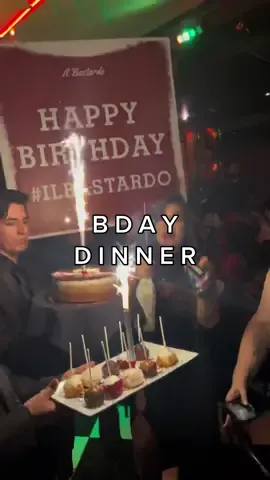 Amiga espero que hayas gozado la noche ♥️🥳🎈 @dianafromwestchesta Thanks to @nicostarr21 and @krisslee85 for plannkng this for her 💕 Fotos en IG ✨ #birthdaydinner #birthdaydinnernyc #birthdayinnyc 