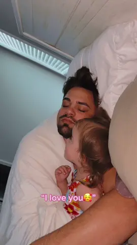Being able to wake up next to them is such a joy🥹#MomsofTikTok#momtok#momlife#dadsoftiktok#dadtok#dads#babiesoftiktok#baby#babyfever#toddlers#toddler#toddlersoftiktok#trend#trending#reaction#reactions#fyp#zxycba#daughter#fatherdaughter#girldad#daddysgirl#daddaughter#family#familytok#parents#parenting#parenthood#relatable#momtok#dadtok#BestFriends#morning