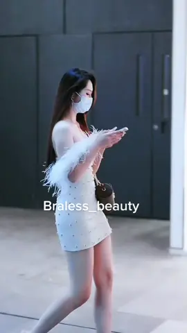 @gaixinh_nobra #braless_beauty 