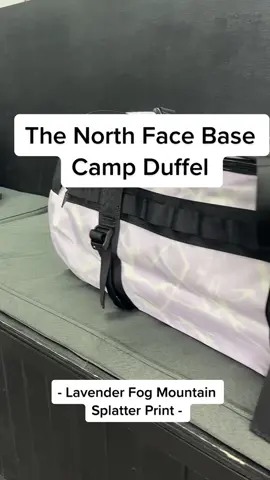 The new North Face Base Duffel bag’s available now!!  - Detachable, adjustable, alpine-cut shoulder straps  - Weather resistant zippered flap  - Four compression straps  - Mesh-bag packaging  #northface #snowboard #ski #snow #winter #shopping #retail #marketing #SmallBusiness #store #duffelbag #red 