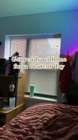 I was feeling extra lazy this morning but we gotta do what we gotta do #grwm #contentday #collegelife 