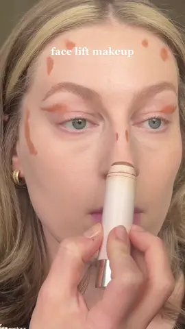 POV- you want your makeup to lift your face to the gods! 🆙🗽⬆️ this highlight & contour technique & placement is perfect to bring light to the highest points of your bone structure & add beautiful definition to the face 🤎 always blending UP, never want to drag the face down. @elfcosmetics Hydrating Camo Concealer & @rarebeauty Cream Bronzer in Happy Sol #elfconcealer #rarebeautybronzer #rarebeautybronzerstick #faceliftmakeup #highlightandcontour #makeuptutorial 