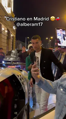 Cristiano en Madrid 🤩🚗🙏🏼 #ronaldo #bugatti #cientodieci #madrid #alberam17 