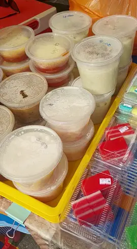 jemput singgah bazar stadium selayang.. tapak 65,66.. kami ada lebih 100jenis kuih muih tradisional...🤗🤗.. #selayang #vendor #kuihmuihmelayu #kuihmuihtradisional #fyp #bazarramadan 
