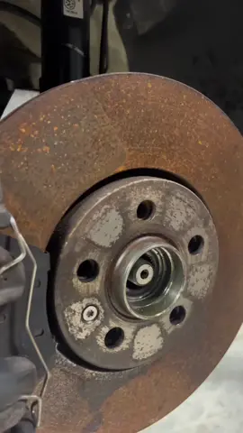 Easily removing stripped bolts! #mechanic #carguythings #mechanictips #tipsandtricks #mechanictricks #mechanichacks #fyp 