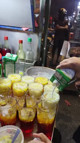 Street drinks of Srilanka 🇱🇰 #streetfood_world #makananindia #indianfood #indianstreetfood #fypp #fypシ #fyp 