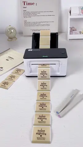 The gold stickers and kraft paper are 100% match.#labelmaker #diywithmunbyn #shippinglabelprinter #thermalprinter