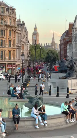 London ❤️🇬🇧 #london #tiktoktravel #fyp #londontiktok #londontown #travel #england #uk 