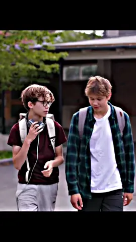 Replying to @black  Heres more😍 | Klassen | you can watch it on «NRK.super Nrk tv and Apple tv» season:5 ep:19 || #fyp #fypシ #viral #viraledit #serie #serie #Klassenedit #Klassenserie #gay #ship #lgbtq #Viggo #Falk #ViggoxFalkedit #couple #edit