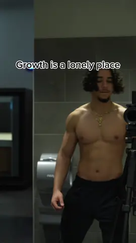 Growth is a lonrly place #fyp #gym #gumtok #quotes #viral #mindset 