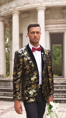 Who can tell me how to beace a supermodel ?#Runway #model #mensfashion #men #coofandy 