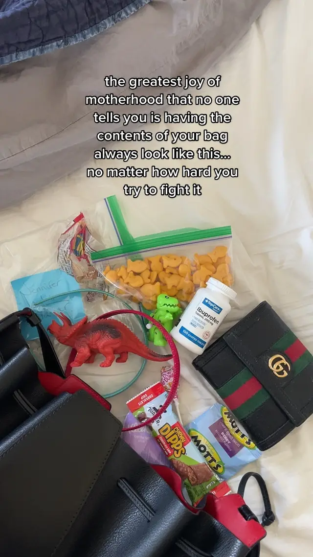 Any other moms relate? 🙋🏻‍♀️  #tiktokpicture #MomsofTikTok #momsover30 #bagcontents #whatsinmybag #gucci #mansurgavriel #dinosaurtoys #kidsnacks 