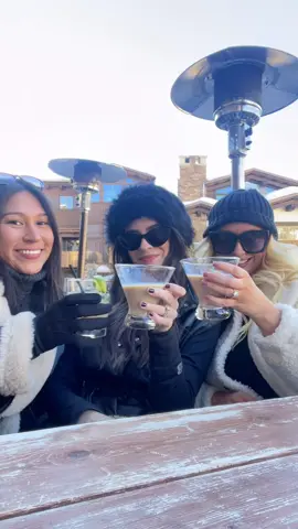 mentally, I’m here 🍸 #vail #vailcolorado #espressomartini #sisters #apresski 