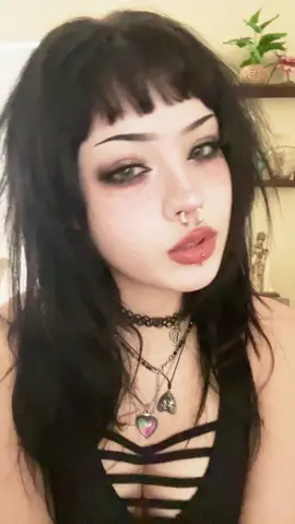 messy ahh hair