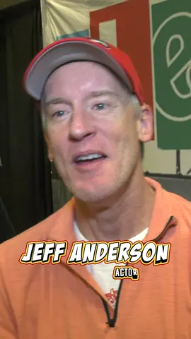 We've got another interview from #Astronomicon 2023--this time featuring #clerks co-star Jeff Anderson! Listen to the full chat on our #podcast. #clerks3  #viewaskewniverse  #movie  #kevinsmith  #convention #jeffanderson