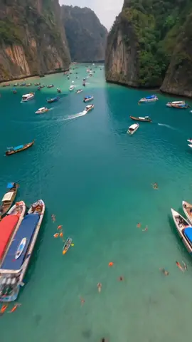 Dive Into Paradise 🏝️😱 @sembler8  #thefpvnetwork #fpv #drone #fyp #trending #krabi #thailand #phiphiisland #pilehlagoon #travel #nature #tropical #paradise #cinematic #gopro #dji